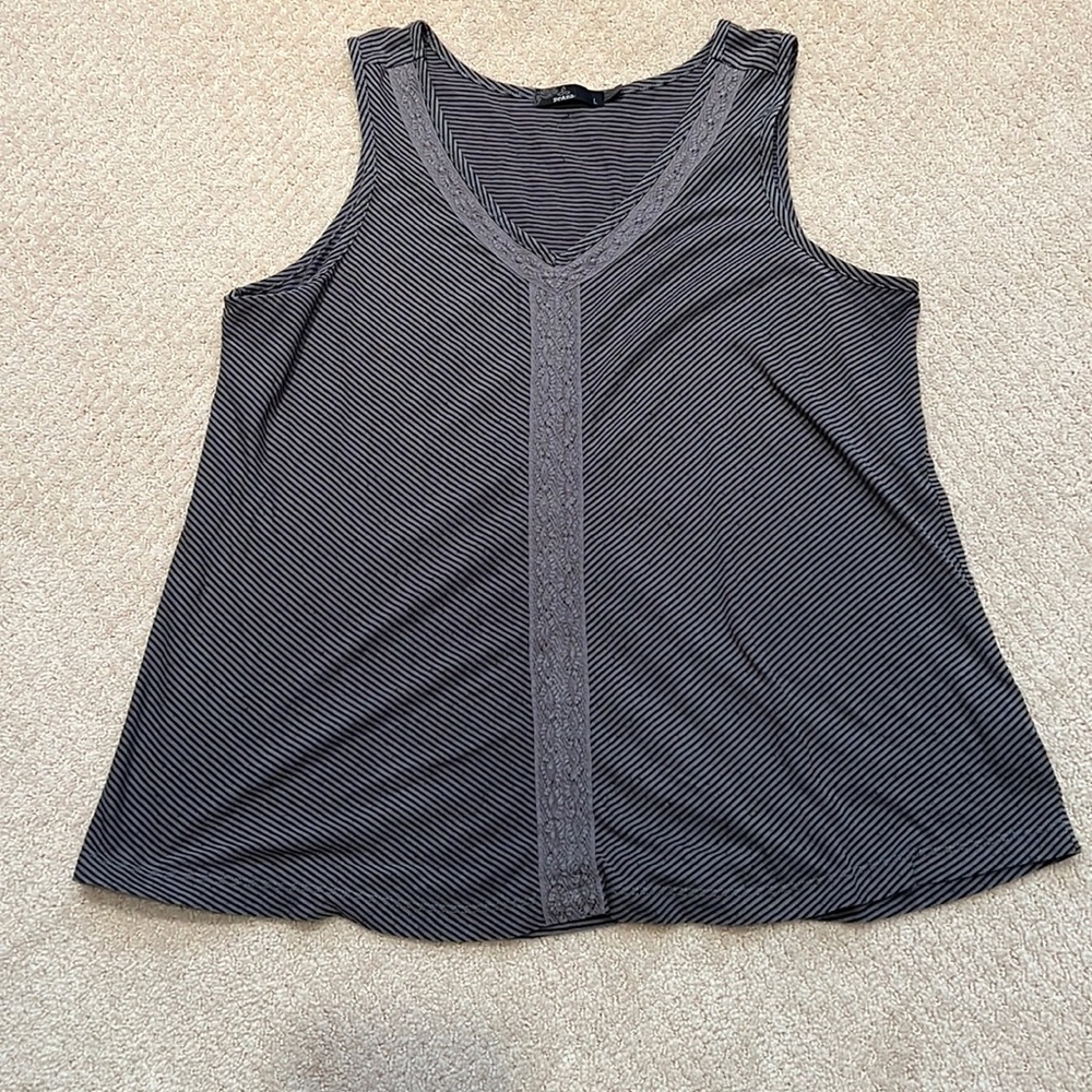 Womens Prana V neck tank